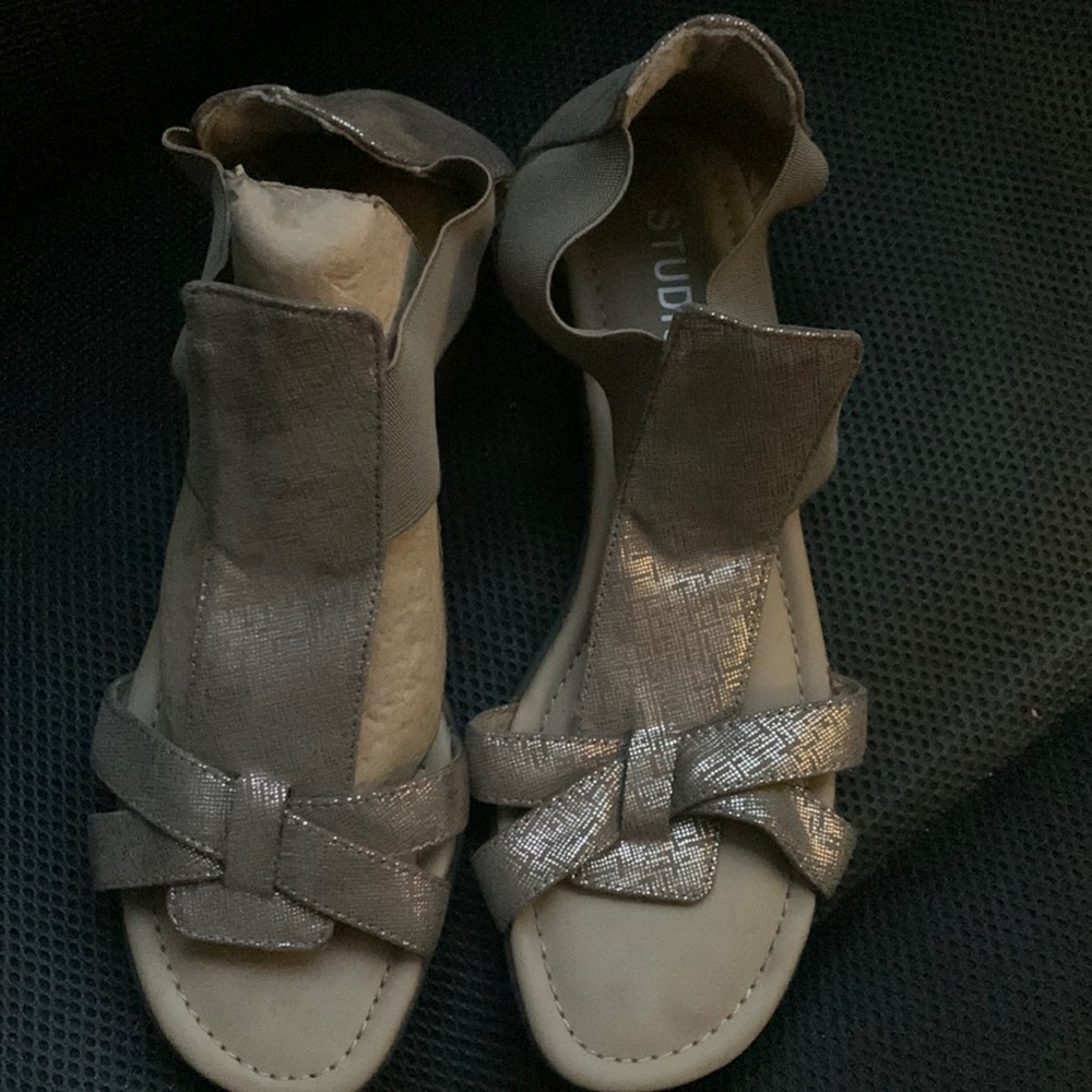 🔵 Studio flexx sandals